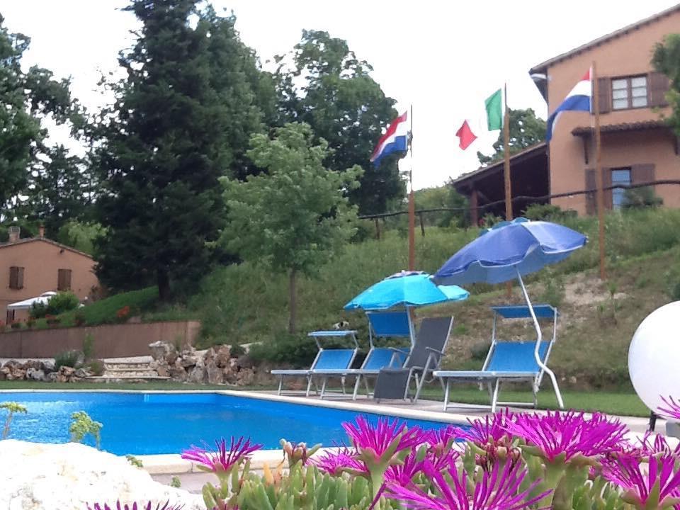 Agriturismo Gioie Di Campagna Fabriano Ngoại thất bức ảnh