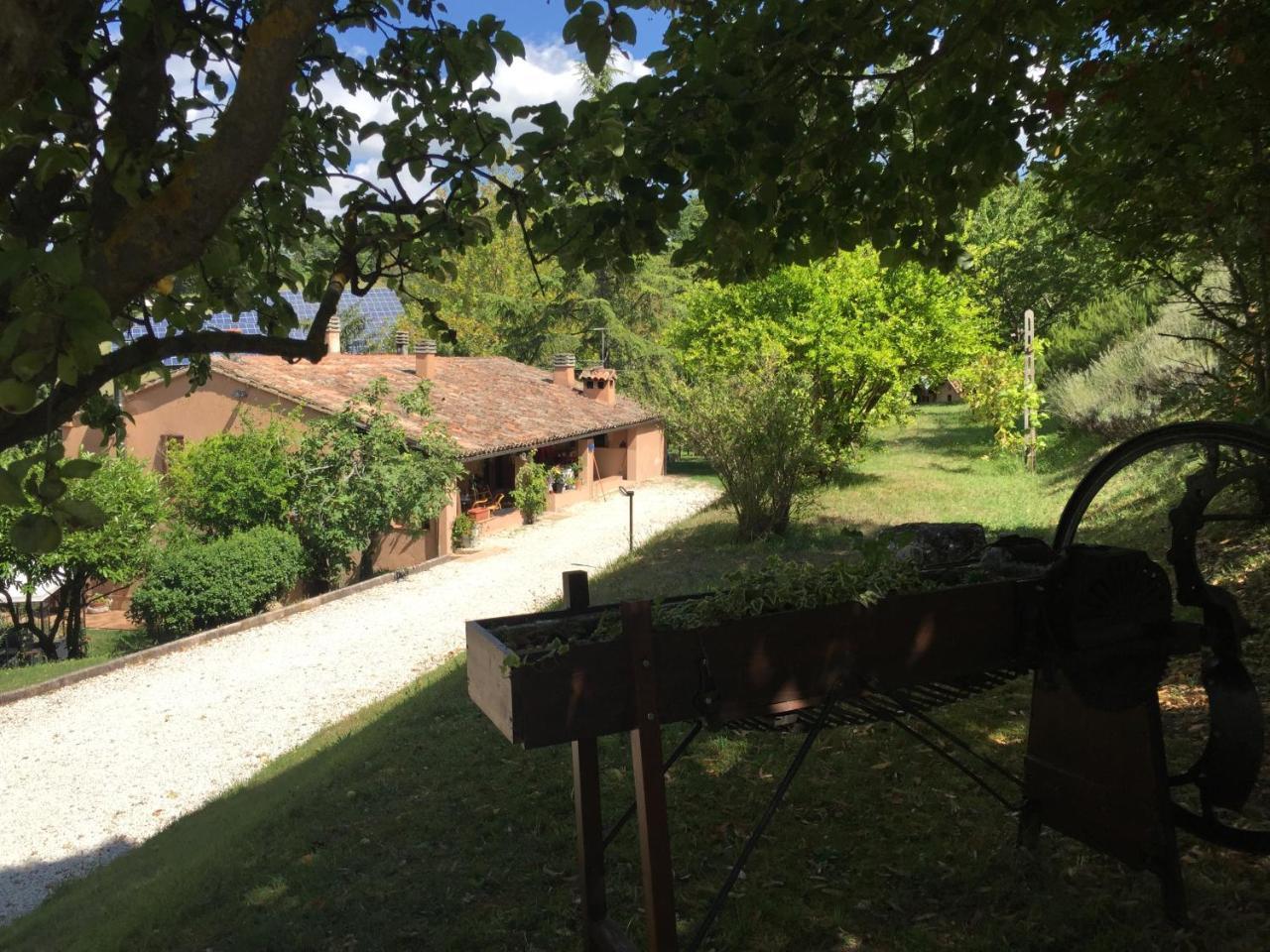Agriturismo Gioie Di Campagna Fabriano Ngoại thất bức ảnh